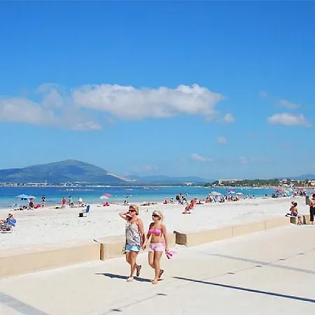 Tour Διαμέρισμα *